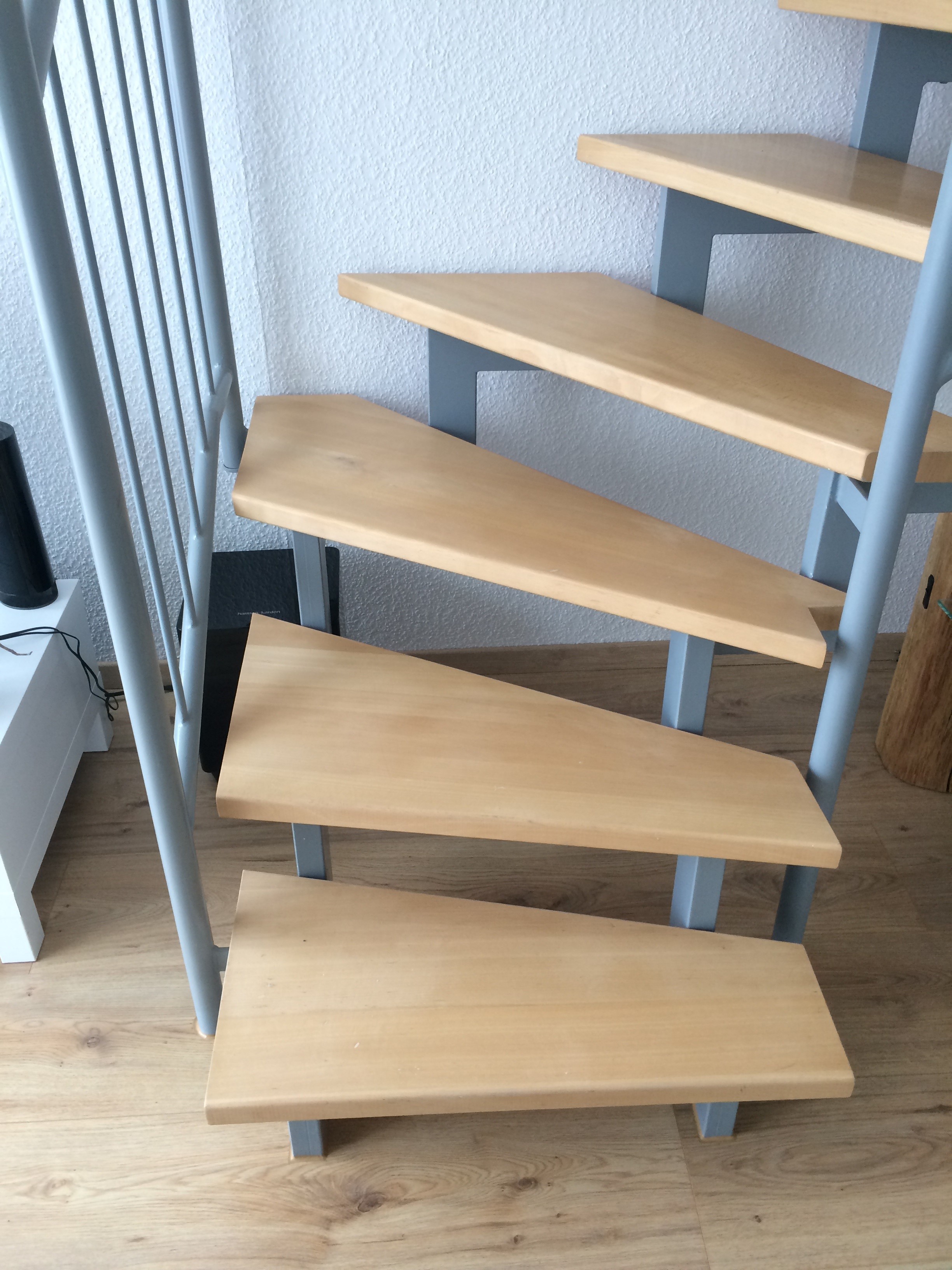 Möbelfolie Treppe Stufen Beton NS Bright Concrete Beton